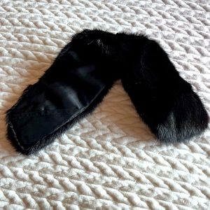 Black mink fur collar with lining and cloth loops to attach to jacket